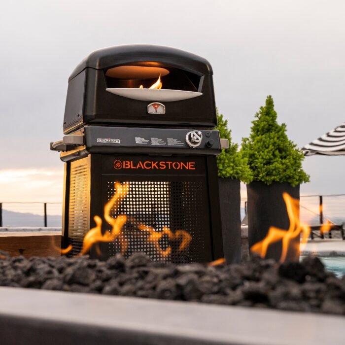 6825_PizzaOvenCart_Lifestyle_62copy